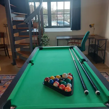 Converted Factory Loft Apartment Бристоль Экстерьер фото