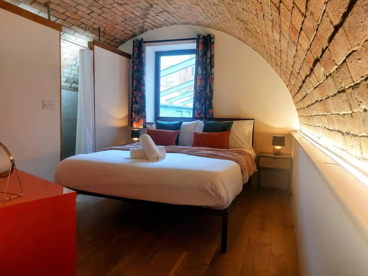 Converted Factory Loft * Bristol